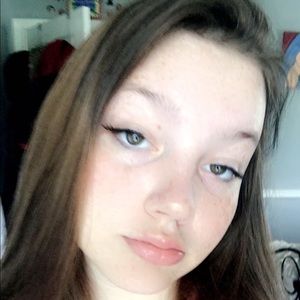 Meet your Posher, Ava